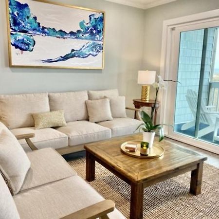 Driftwood Cottage - First Floor Oceanfront Beach Retreat! Exceptional Views, Location And Privacy Condo Carolina Beach Bagian luar foto