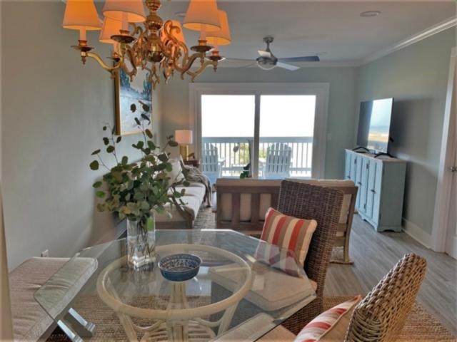 Driftwood Cottage - First Floor Oceanfront Beach Retreat! Exceptional Views, Location And Privacy Condo Carolina Beach Bagian luar foto