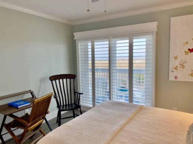 Driftwood Cottage - First Floor Oceanfront Beach Retreat! Exceptional Views, Location And Privacy Condo Carolina Beach Bagian luar foto